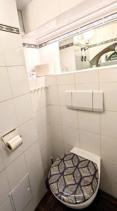 Feines Apartment In Der Mitte Berlin Almanya
